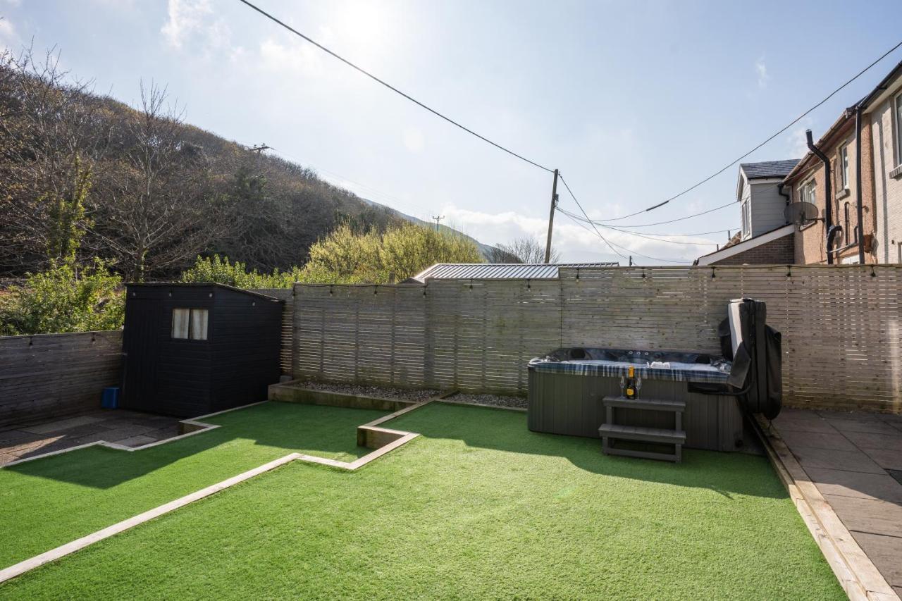 No40Barmouth-Modern,Spacious&Hot Tub Exterior photo