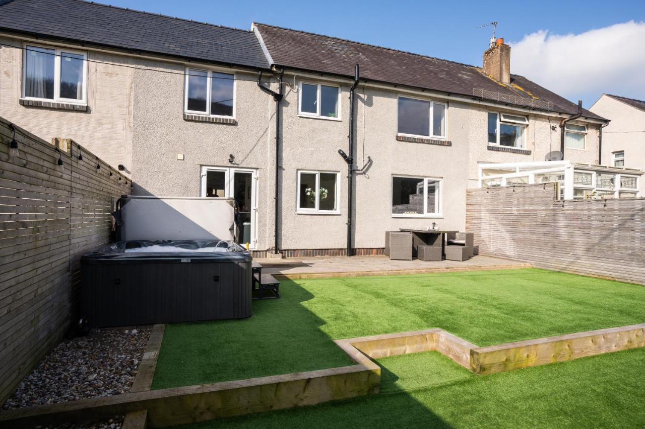 No40Barmouth-Modern,Spacious&Hot Tub Exterior photo